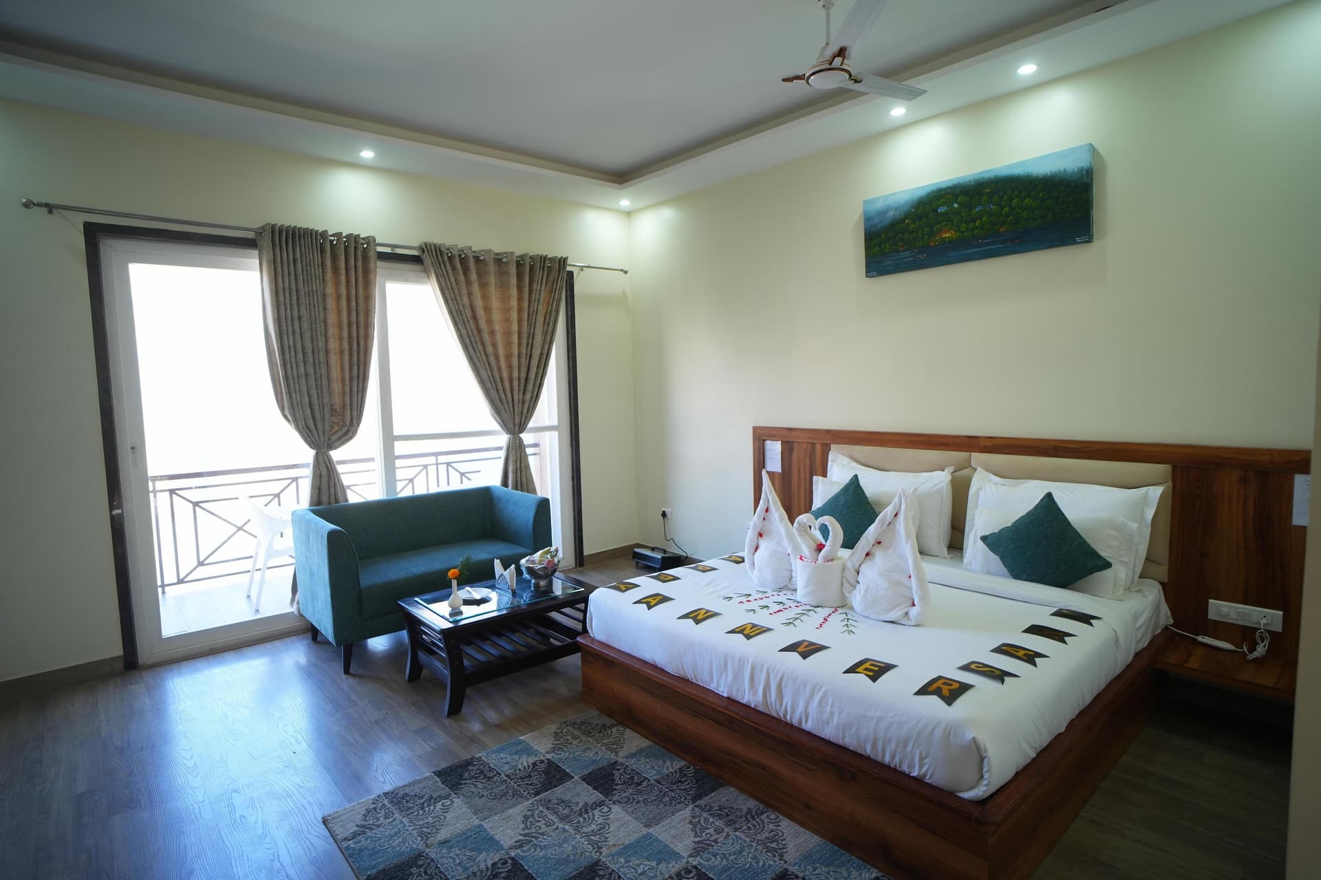Premium Mountain View With Balcony